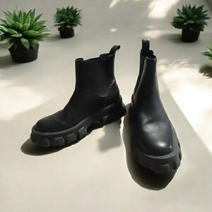 Gianni Bini Black Ankle Boots